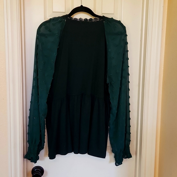 Green V-Neck Boho Top Sheer Sleeve Top - Picture 3 of 4